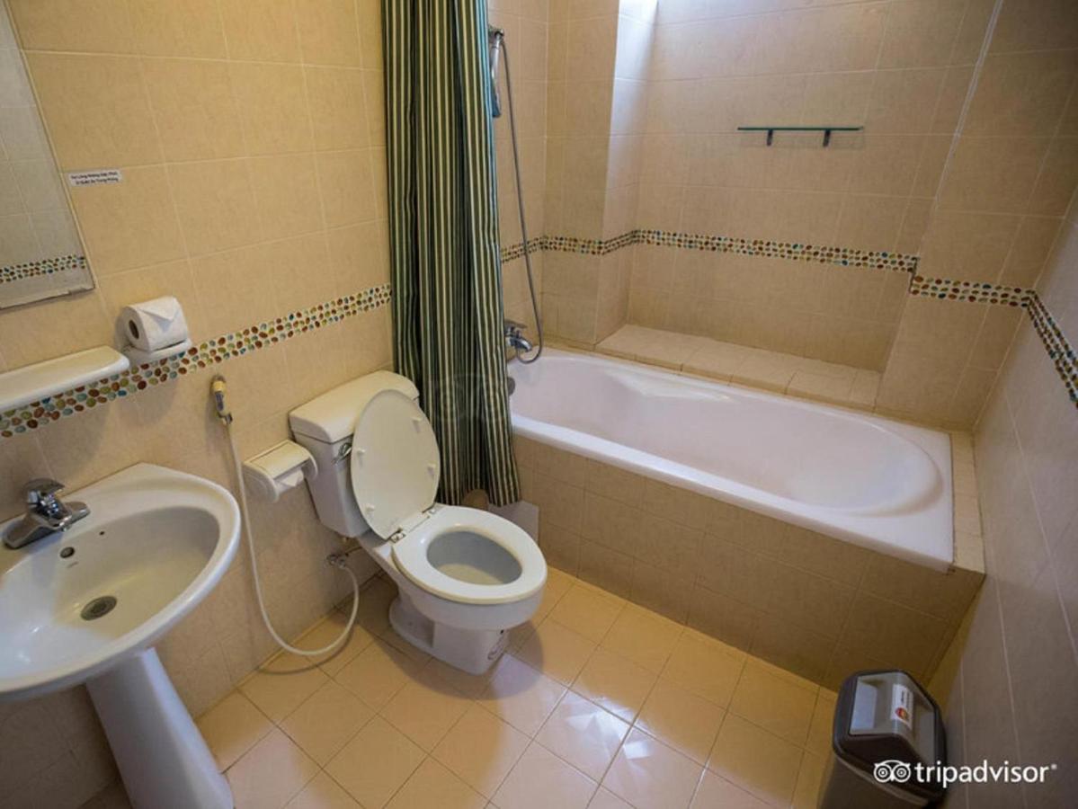 הו צ'י מין סיטי Caroline Hotel מראה חיצוני תמונה