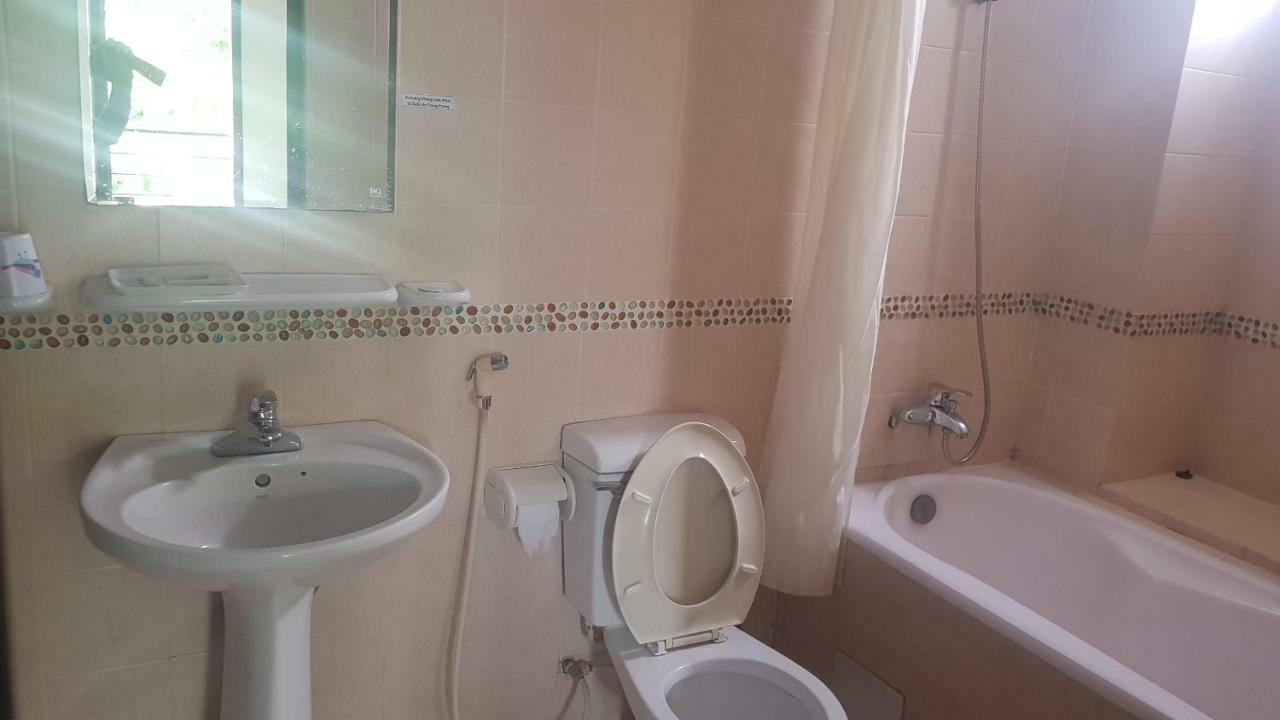 הו צ'י מין סיטי Caroline Hotel מראה חיצוני תמונה
