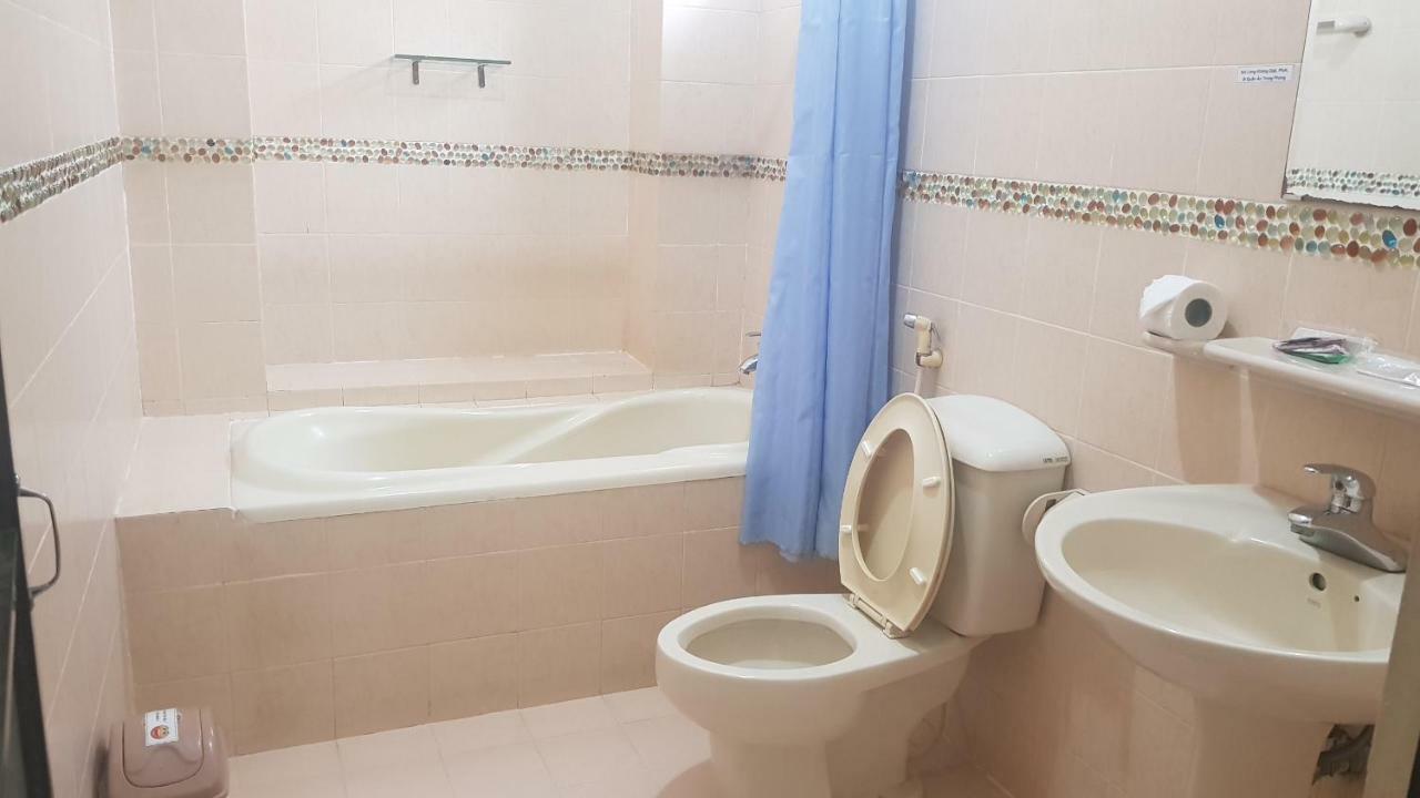 הו צ'י מין סיטי Caroline Hotel מראה חיצוני תמונה
